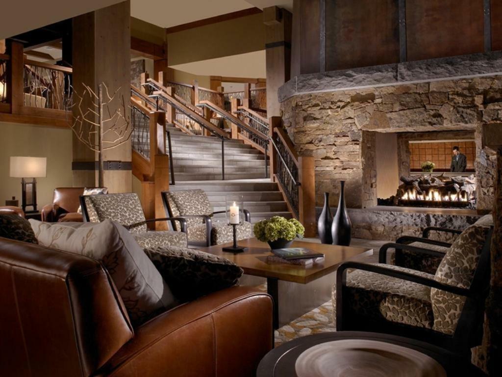 One Hill Place Aparthotel