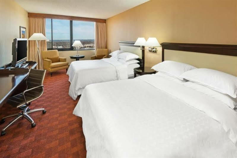 Sheraton Denver West Hotel 3*