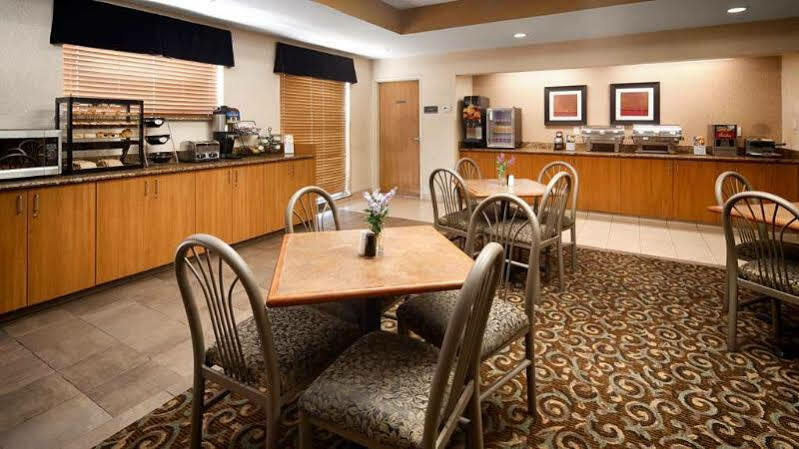 Best Western Plus Gateway & - Hotel Aurora