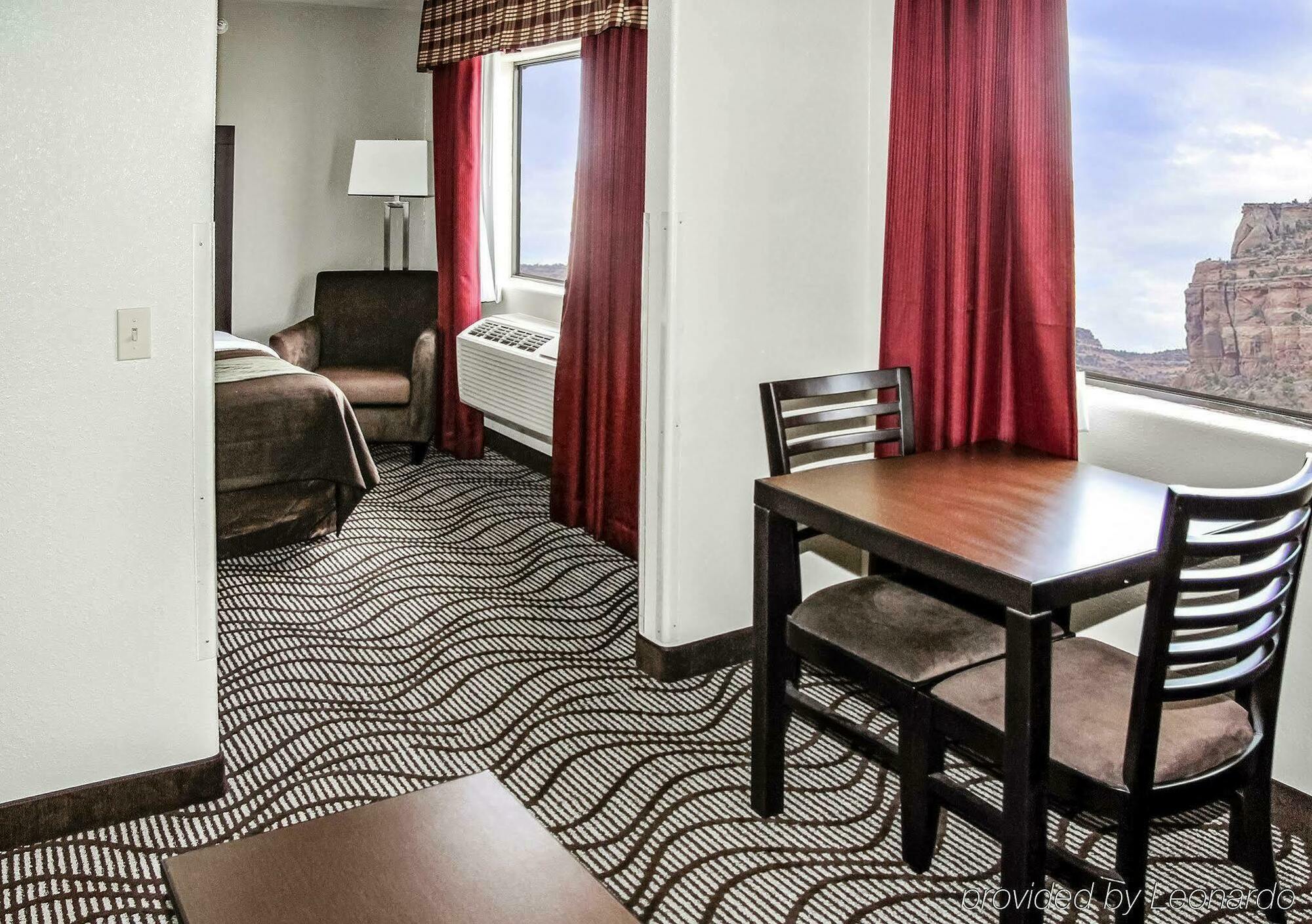Hotel Comfort &