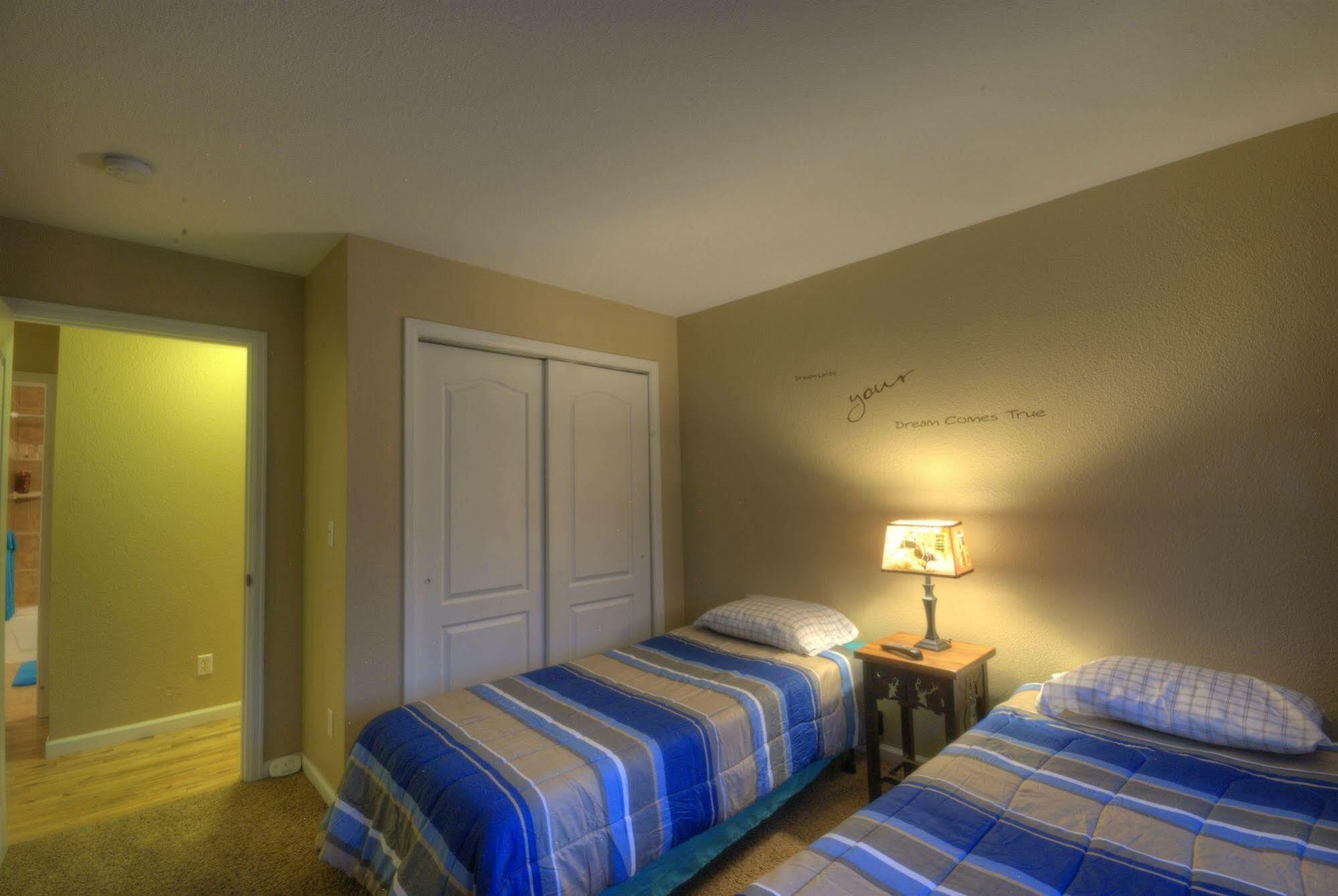 Apartment Villas At Walton Creek *