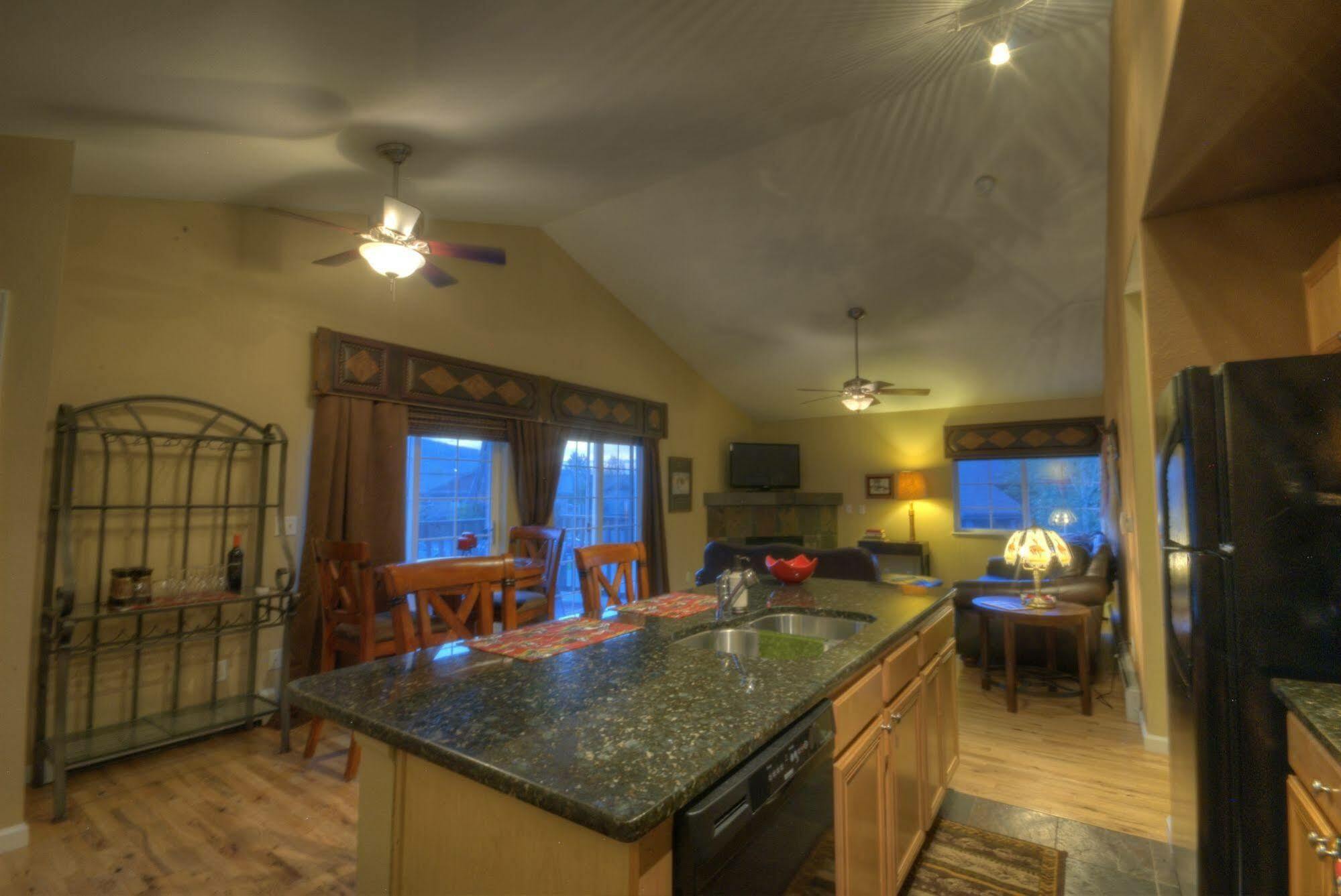 Villas At Walton Creek Apartment *