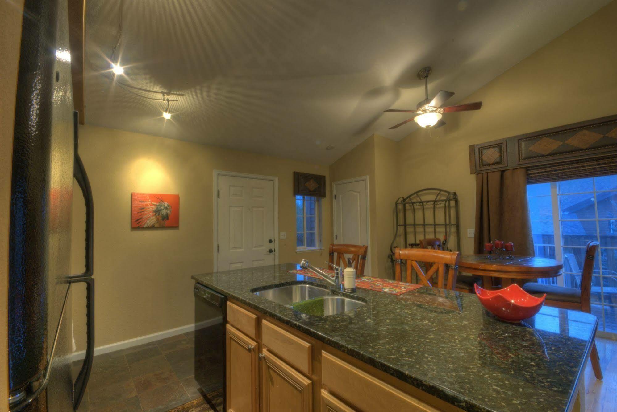 Villas At Walton Creek Apartment *