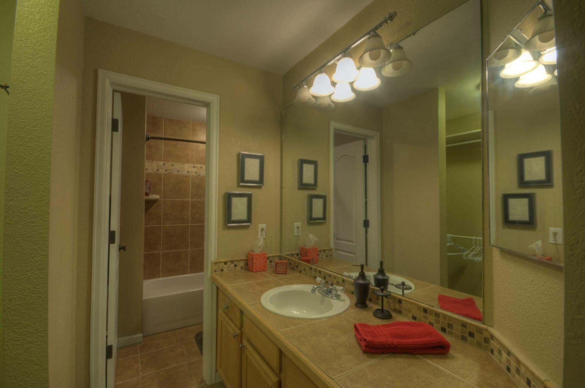 Villas At Walton Creek Apartment *