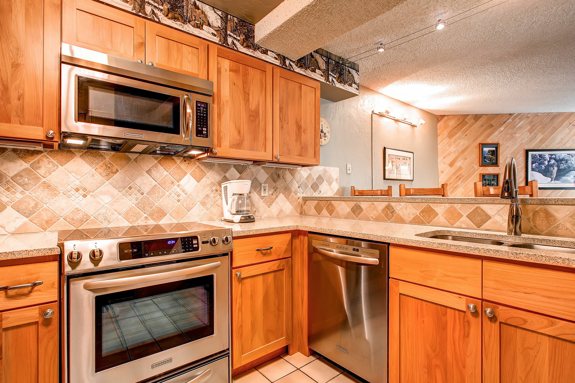 Powderhorn By Country Resort 2*