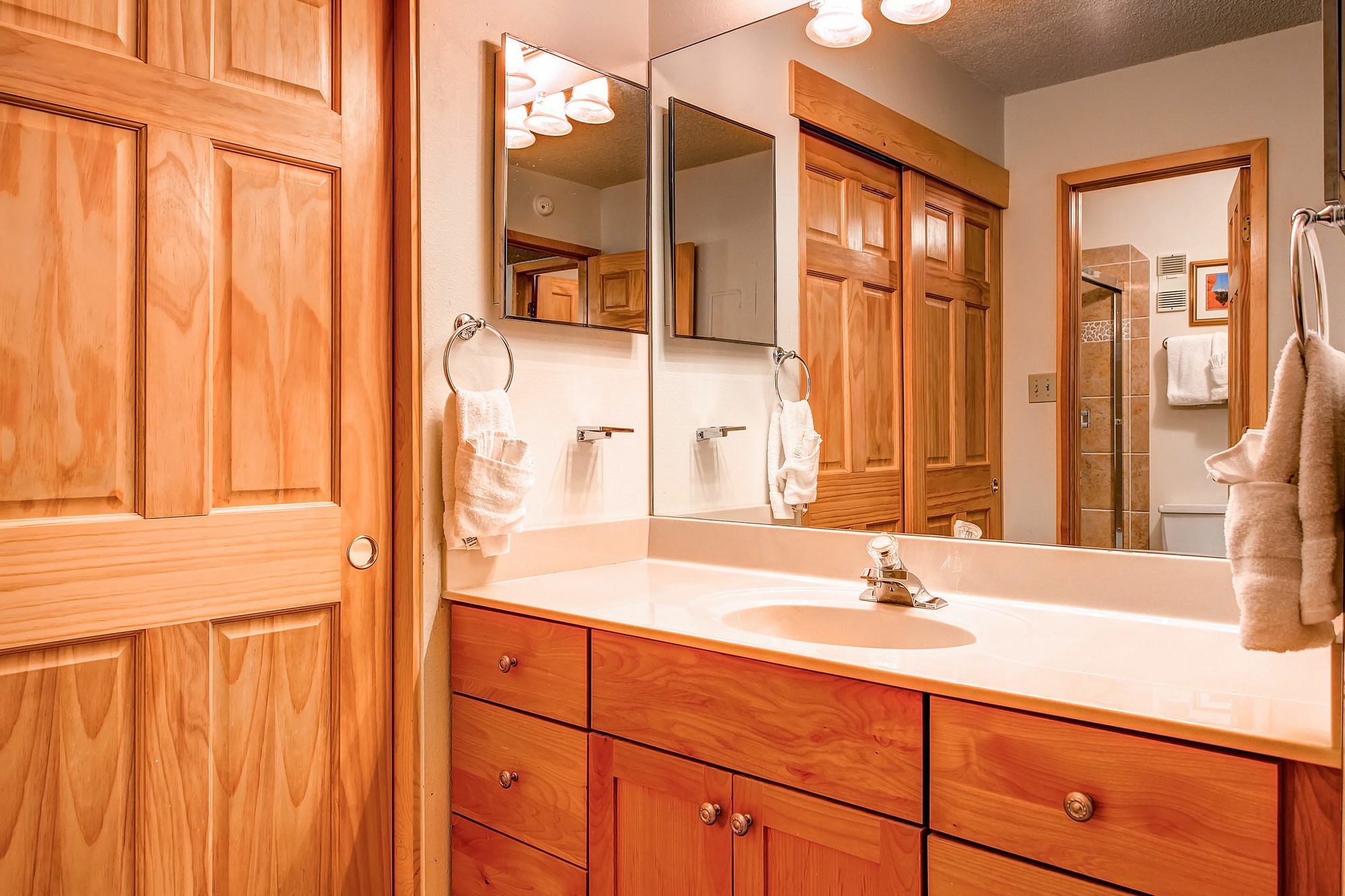 Resort Powderhorn By Country
