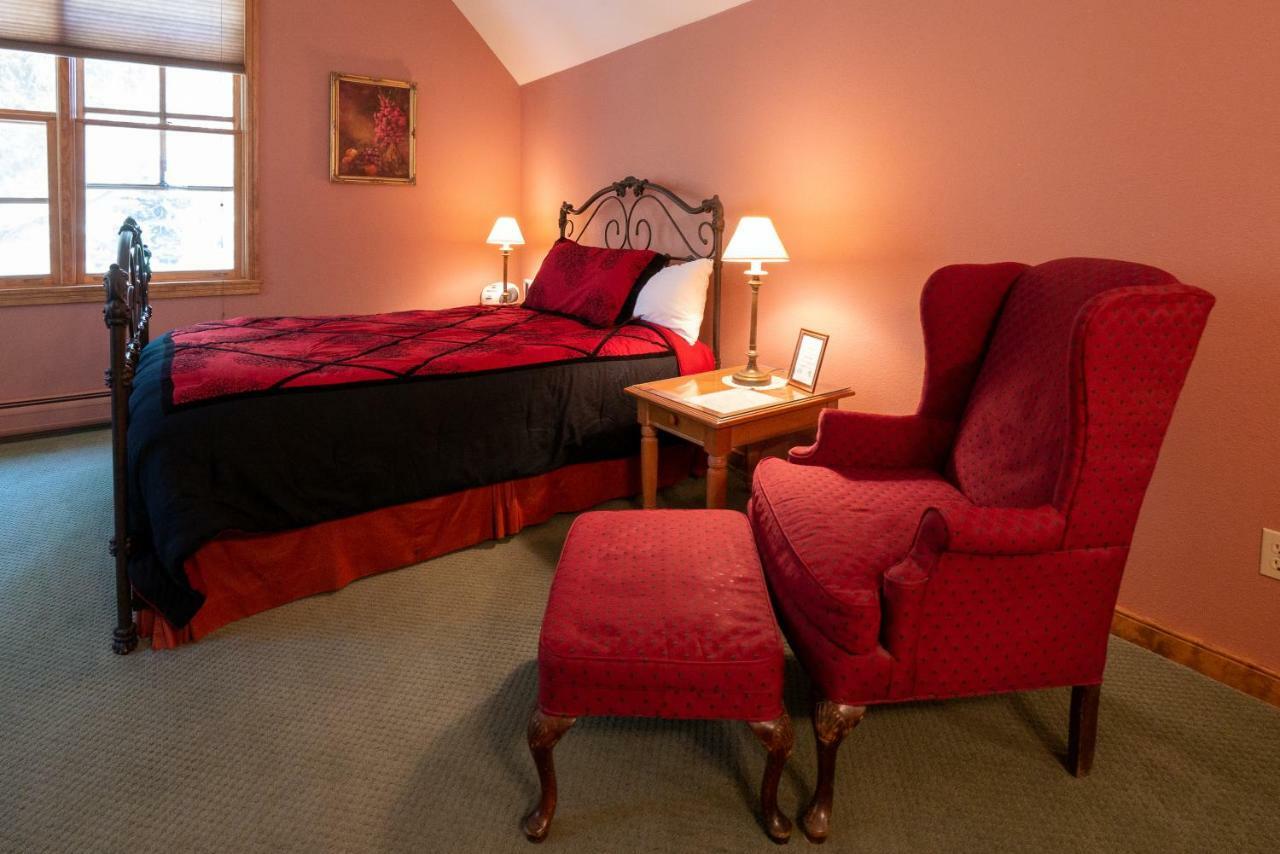Apple Orchard 3*