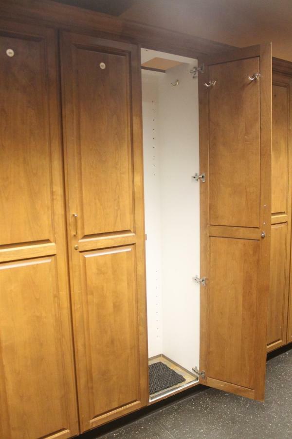 610 West Lionshead Circle Unit 216 * Vail