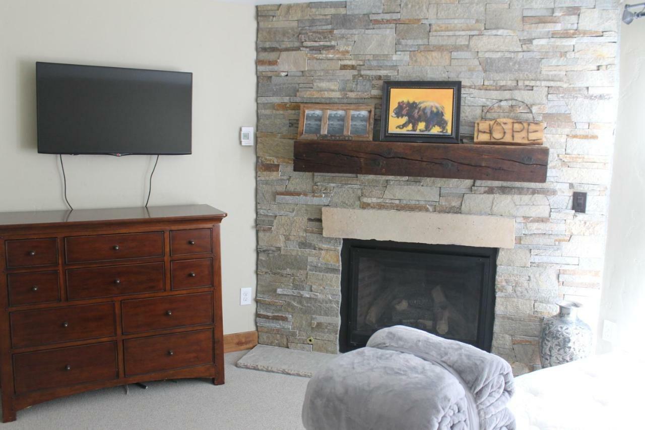 610 West Lionshead Circle Unit 216 Vail