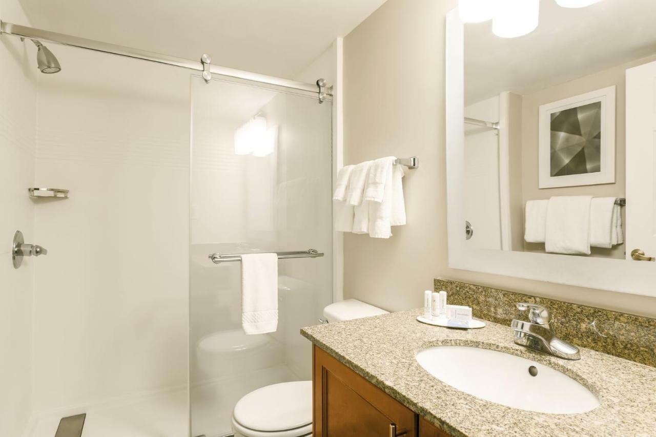 Suburban Tech Center Hotel 3*