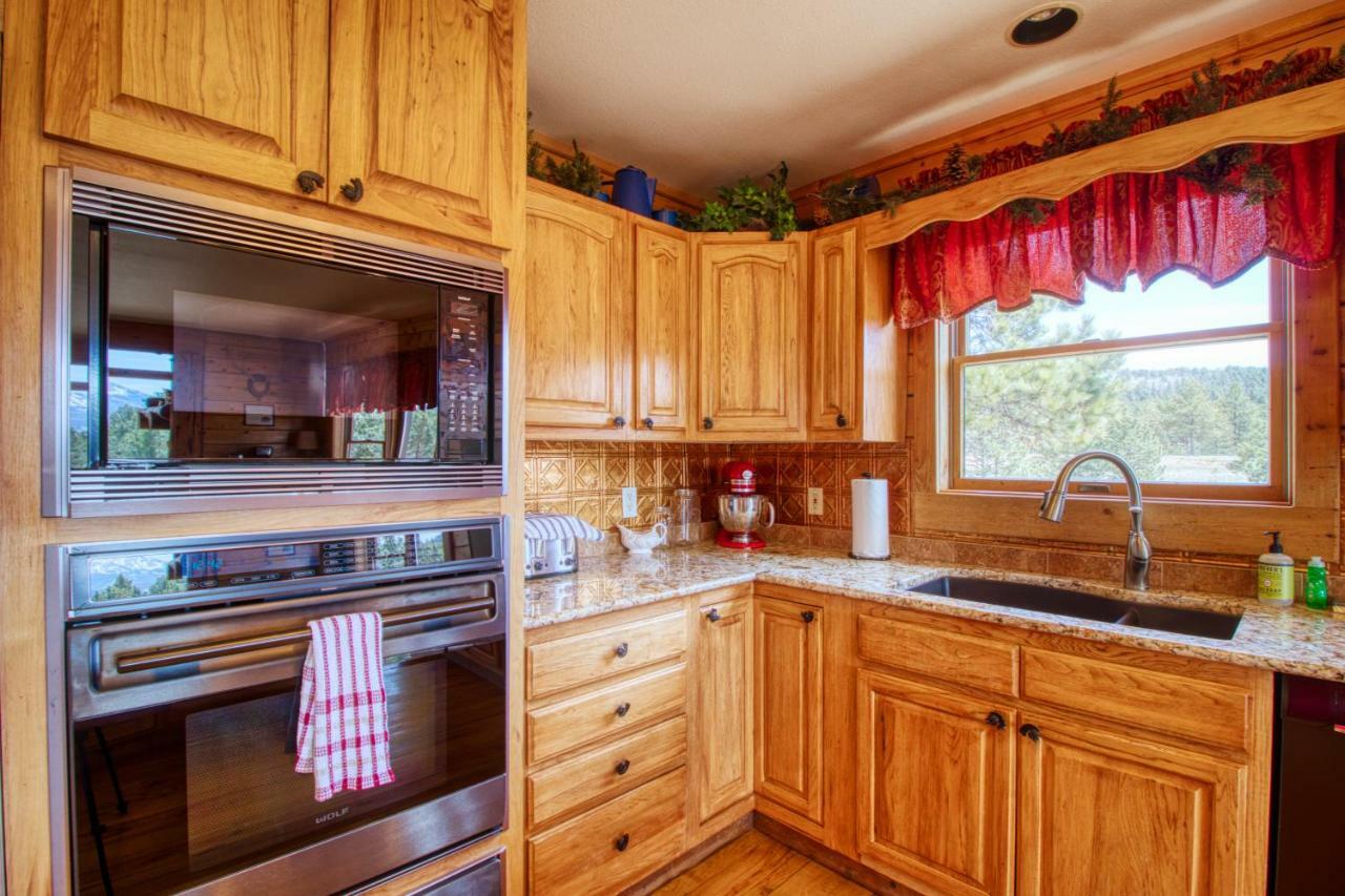 Mills Ranch * Woodland Park