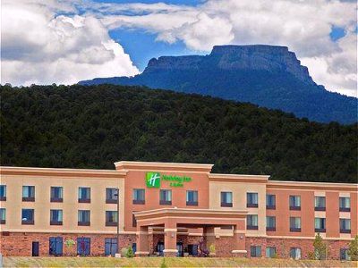 Holiday Express & By Ihg Trinidad
