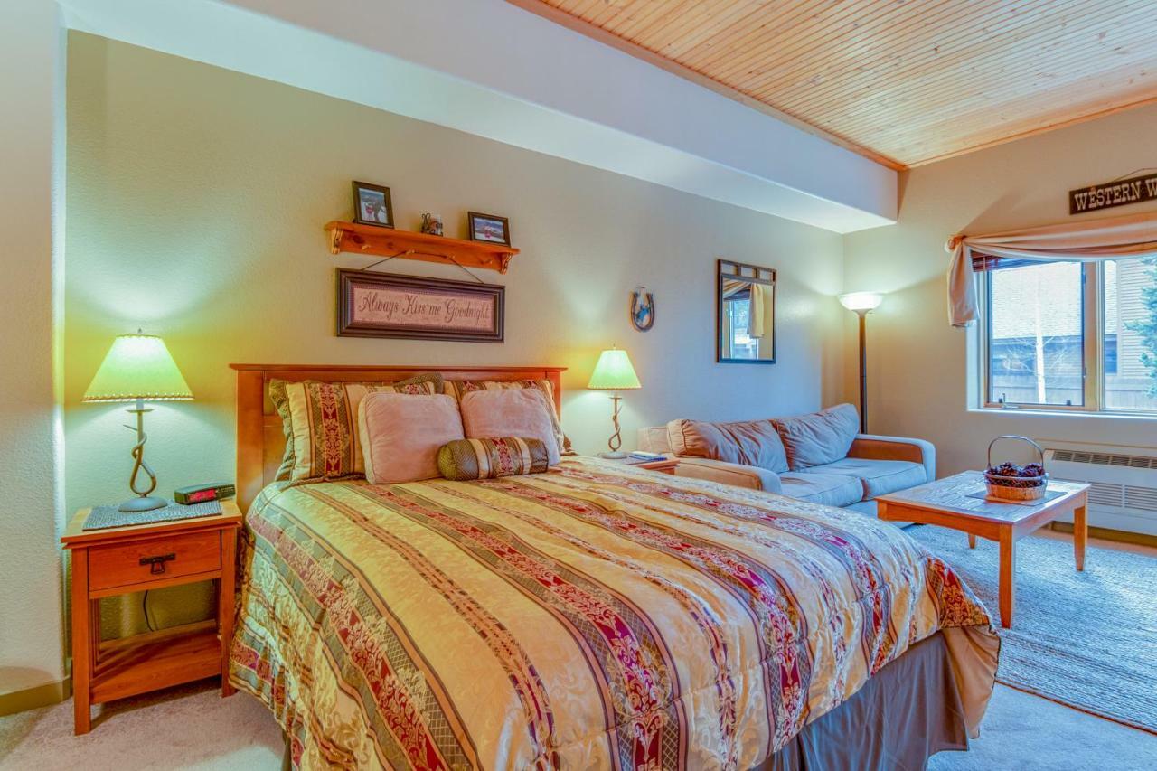 Hotel Gateway Getaway *