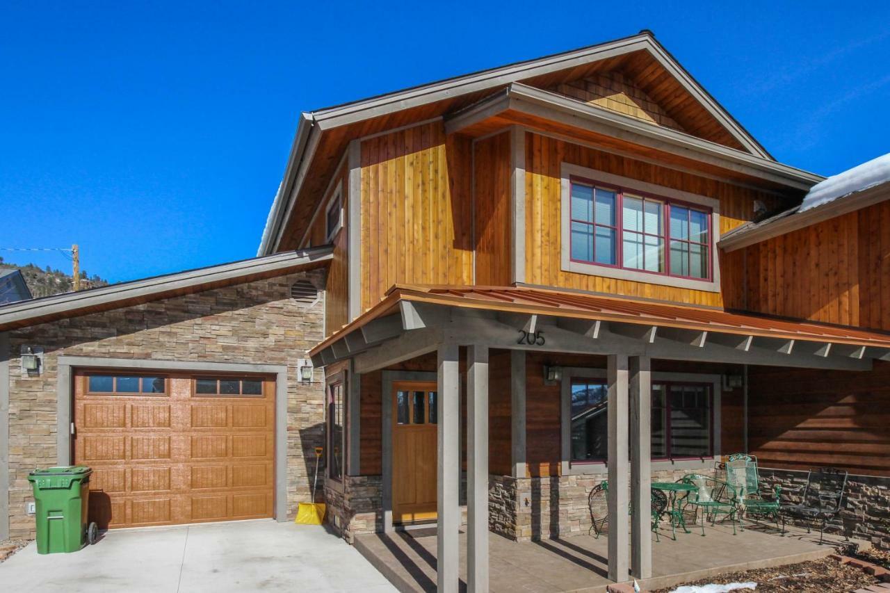 Deluxe Townhome