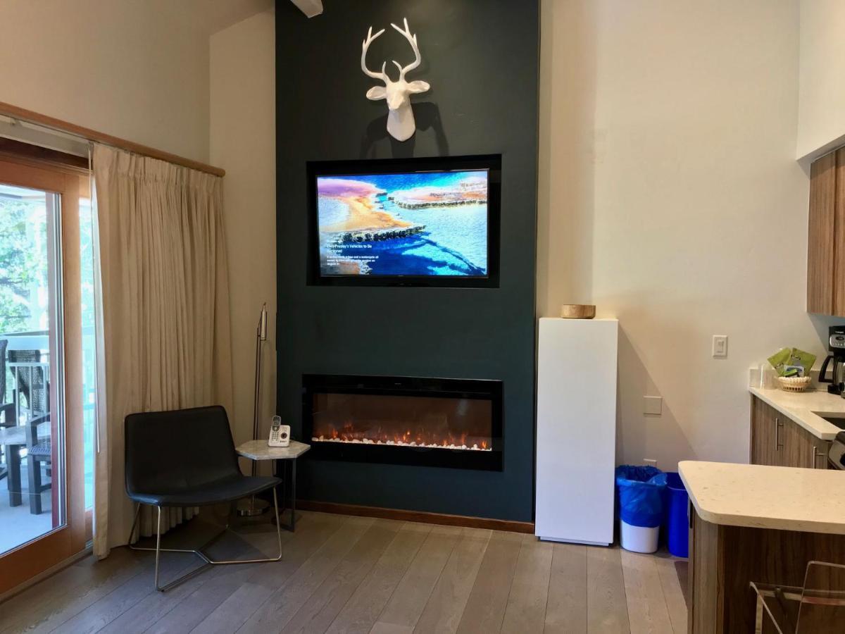 Lodge At Lionshead *