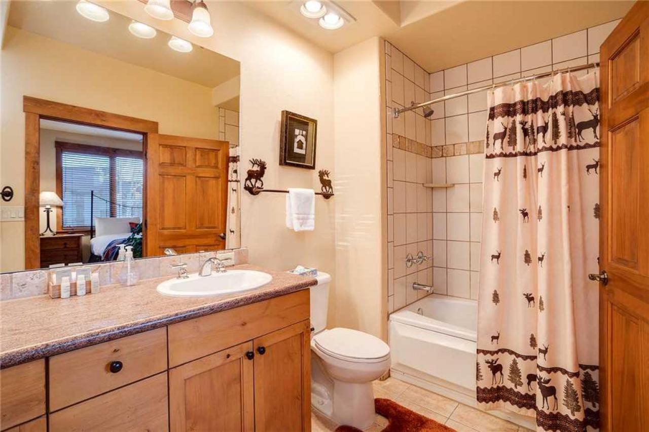 2208 Timberline Lodge, Trappeur's Crossing