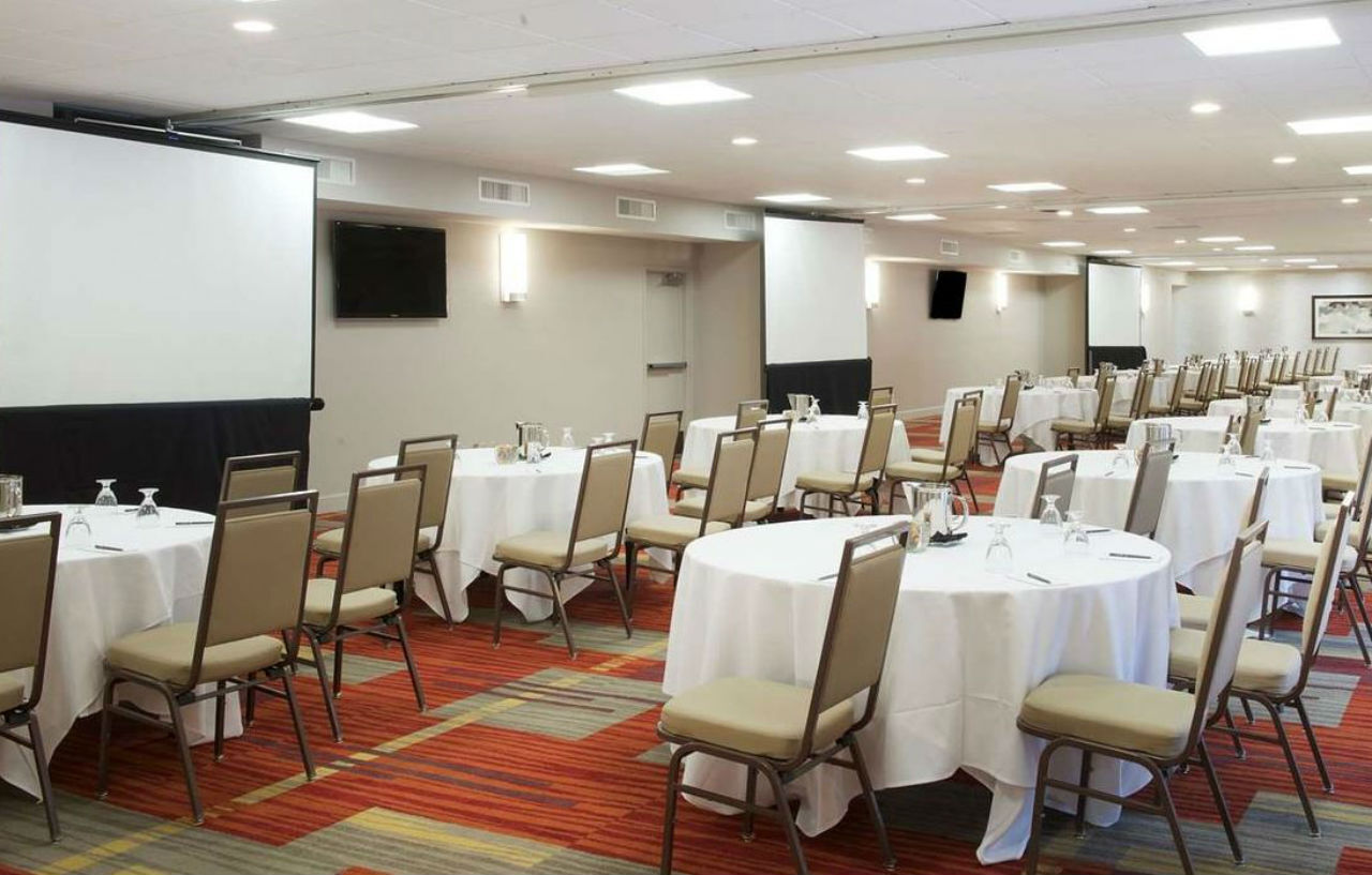 Embassy By Hilton 4*
