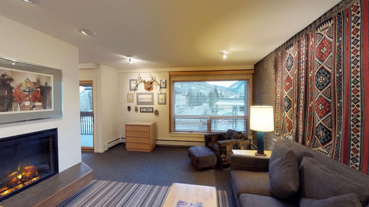 21 - Coraltree Collection 3* Vail