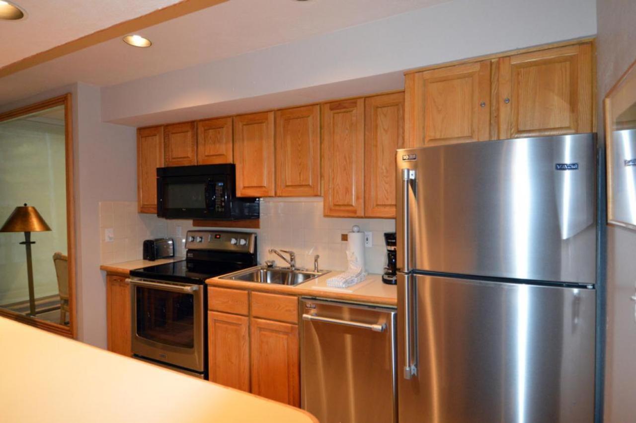 Durant Unit B202, Spacious With Great Views, Excellent Location 2 Blocks To Slopes * Aspen