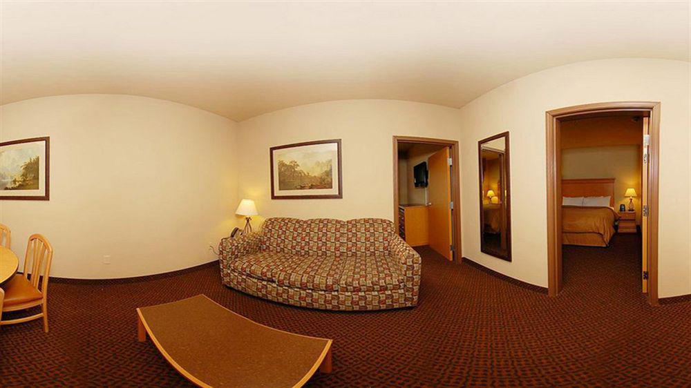 Hotel Comfort & On The River Glenwood Springs