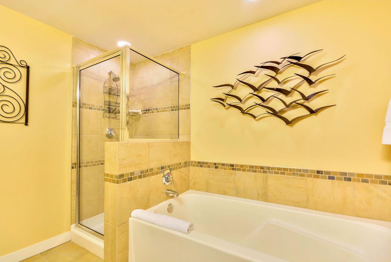 Ski-view Luxury Condo: Hot Tub & Activity Package Winter Park