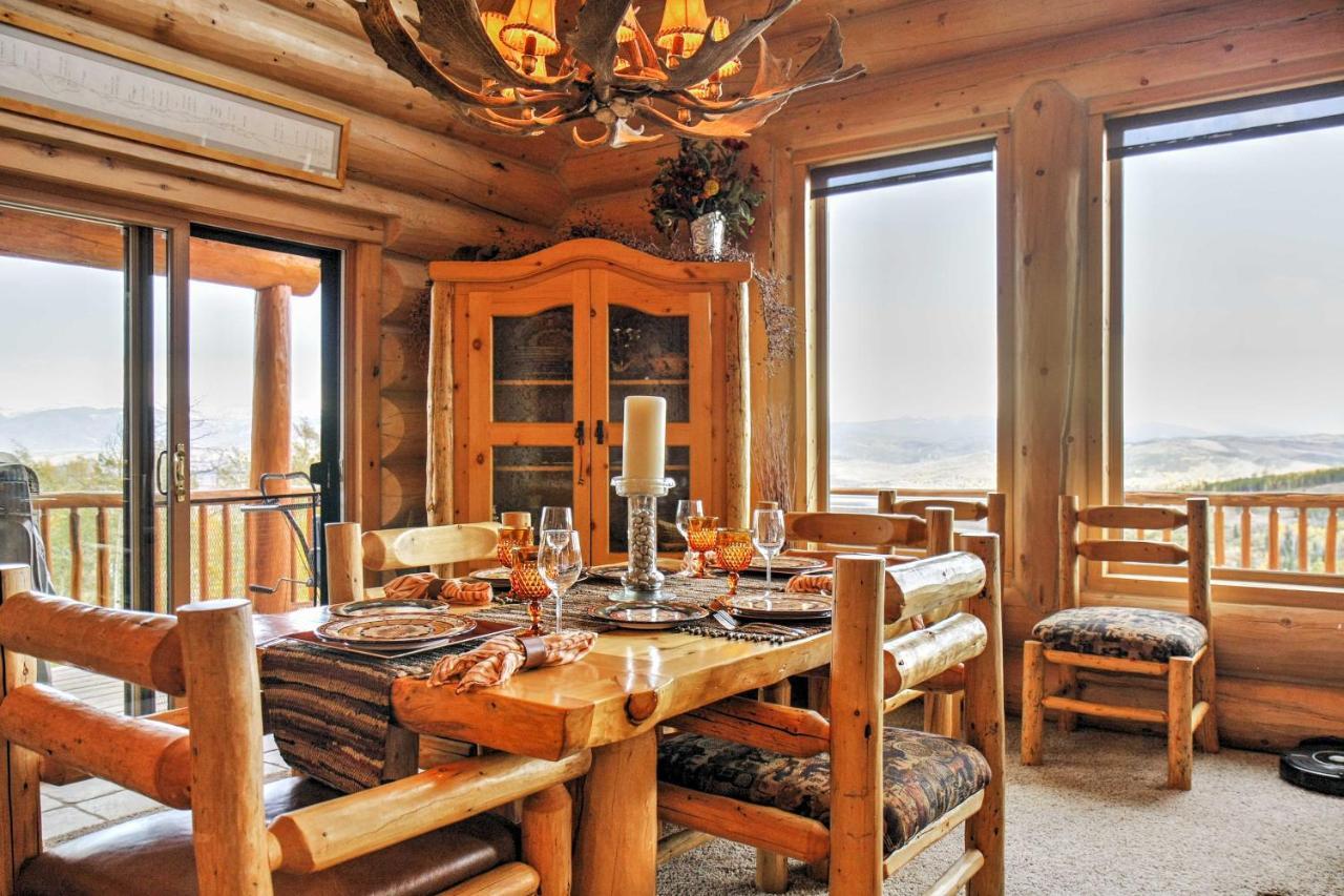 Secluded With Mountain Views And Hot Tub Granby