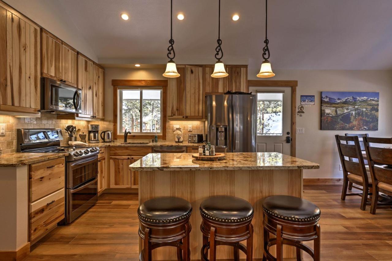 On Snake River With Hot Tub And Views! Holiday home