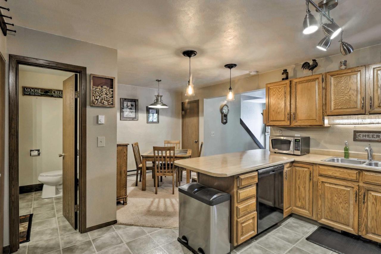 Apartment Grand With Balcony - 1 Block To Water! Grand Lake