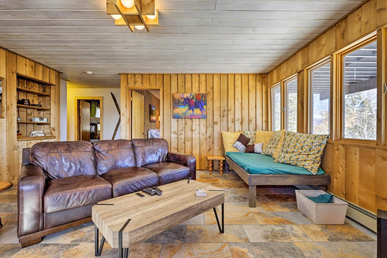 Panoramic Mountain-view Retreat With Hot Tub And Deck!