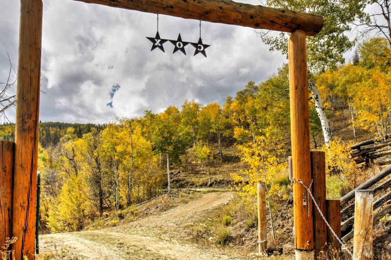 Secluded With Mountain Views And Hot Tub Holiday home *