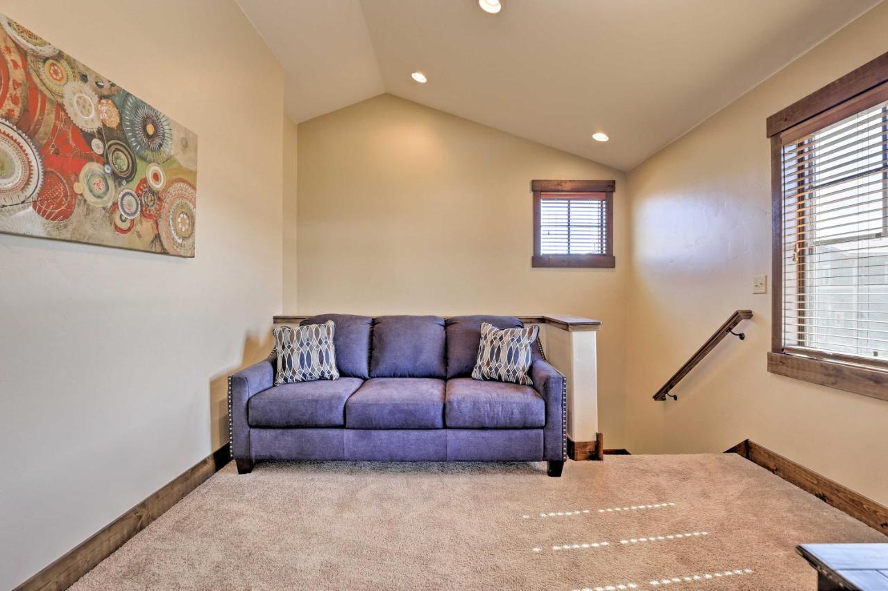 Holiday home Mtn-view With Hot Tub - Near Skiing! *