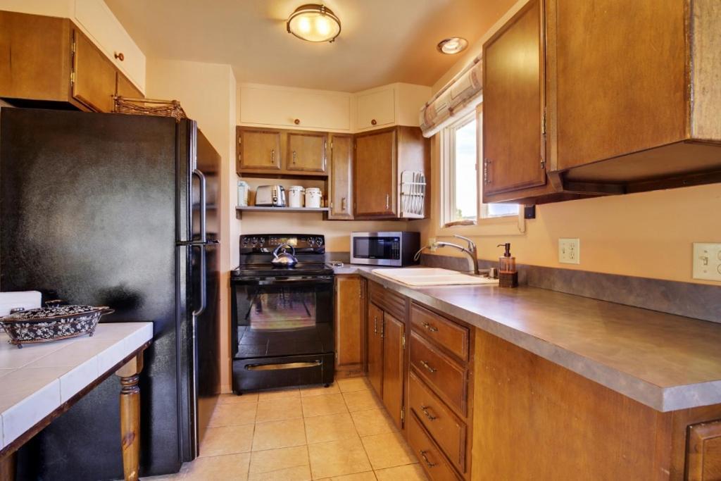 Pet-friendly Abode With Mountain Views!