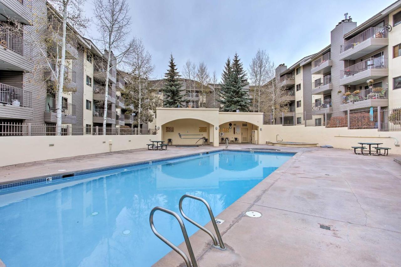 Colorado Escape With Pool Access And Mountain Views! * Avon