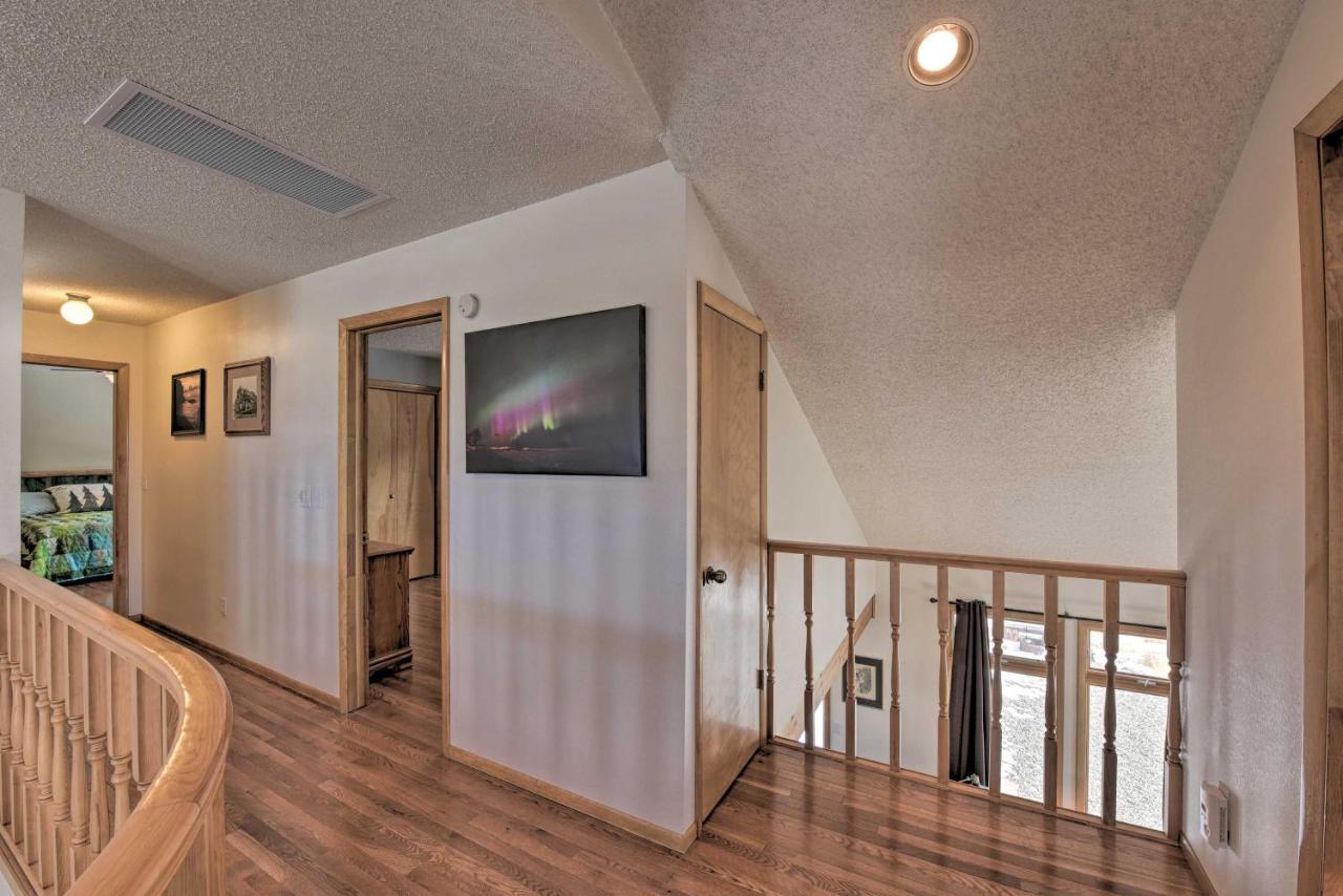 Holiday home On River About 1 Mi To Downtown!