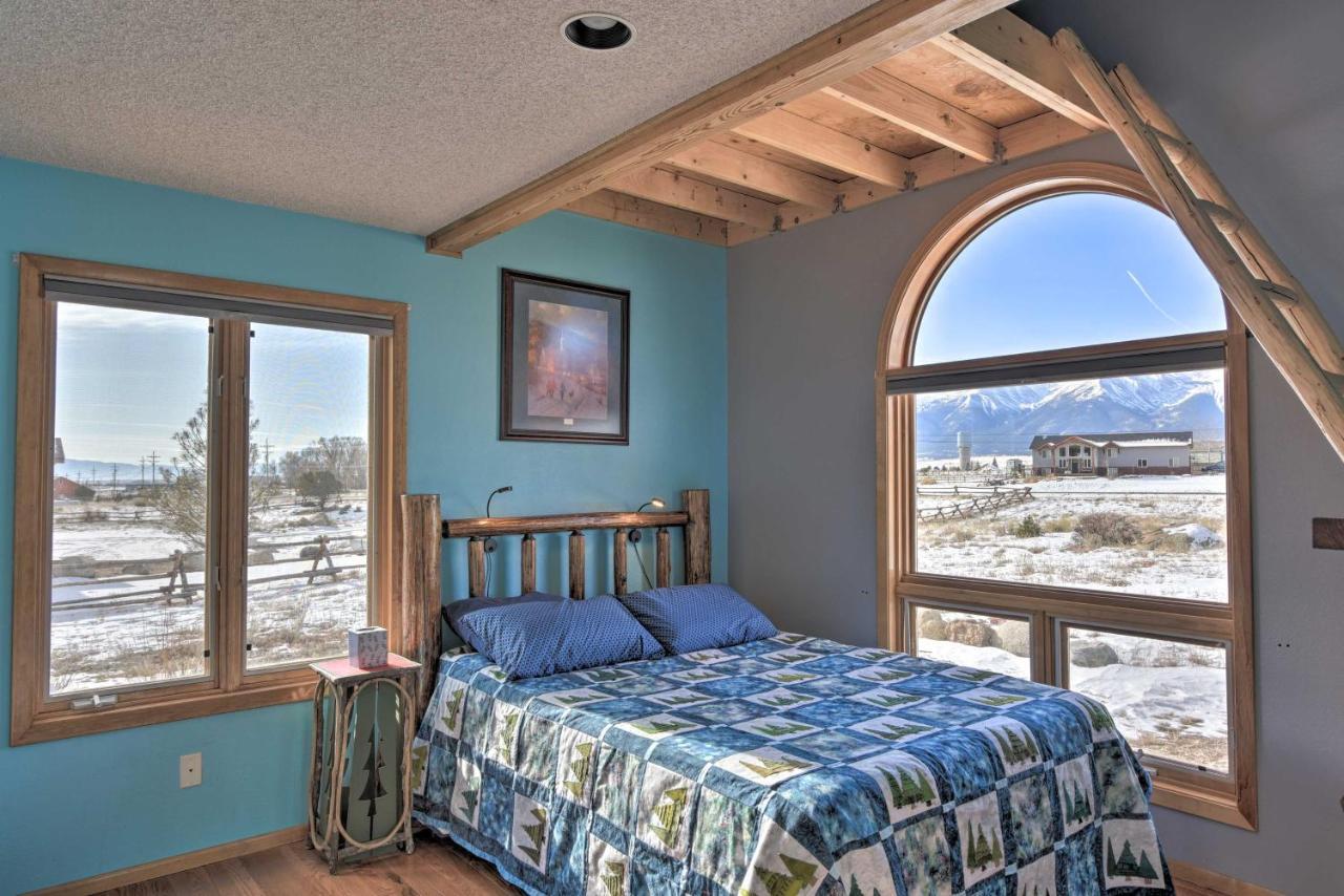 Holiday home On River About 1 Mi To Downtown!
