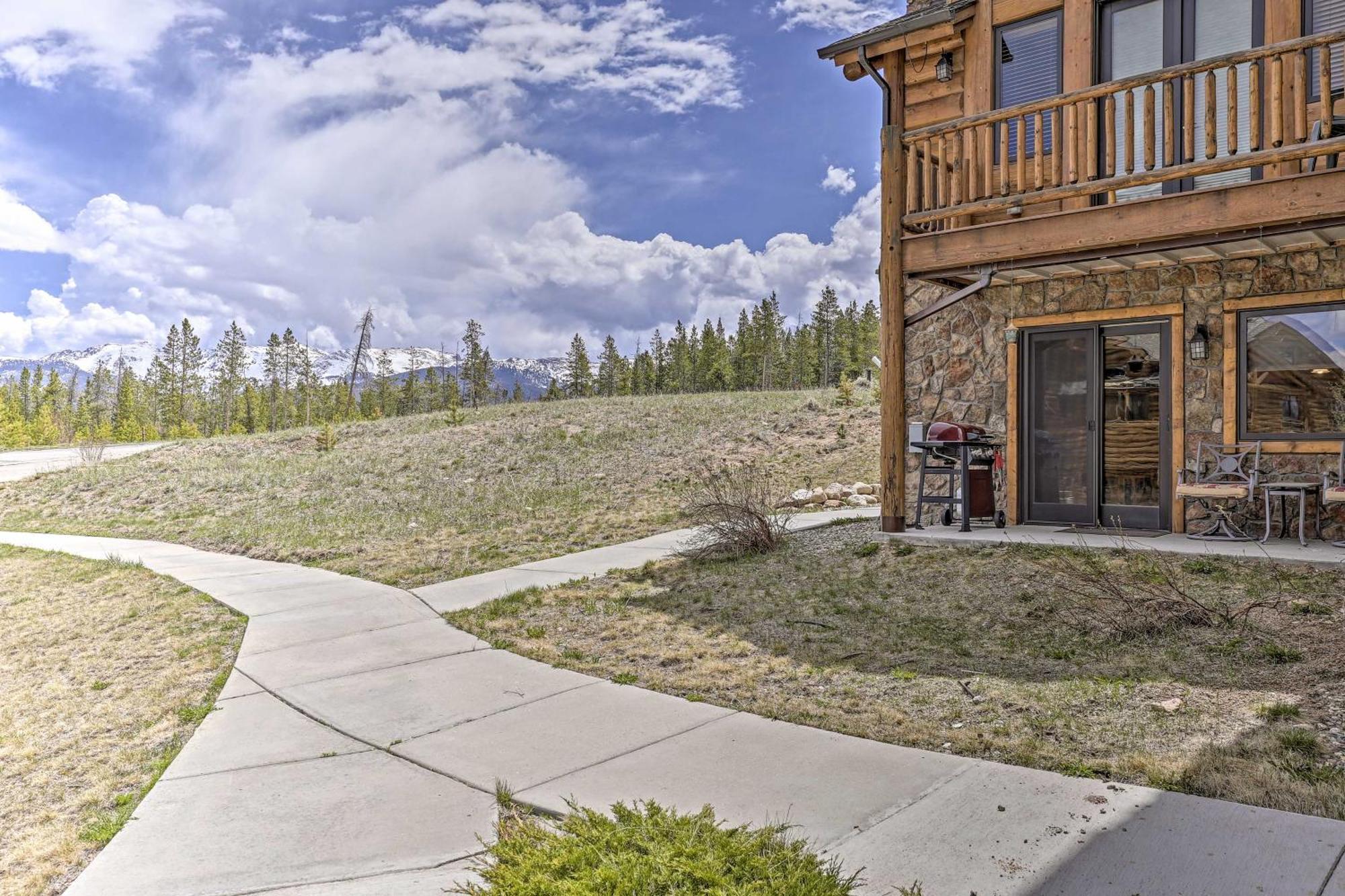Peaceful With Patio - By Hiking Trails! Fraser