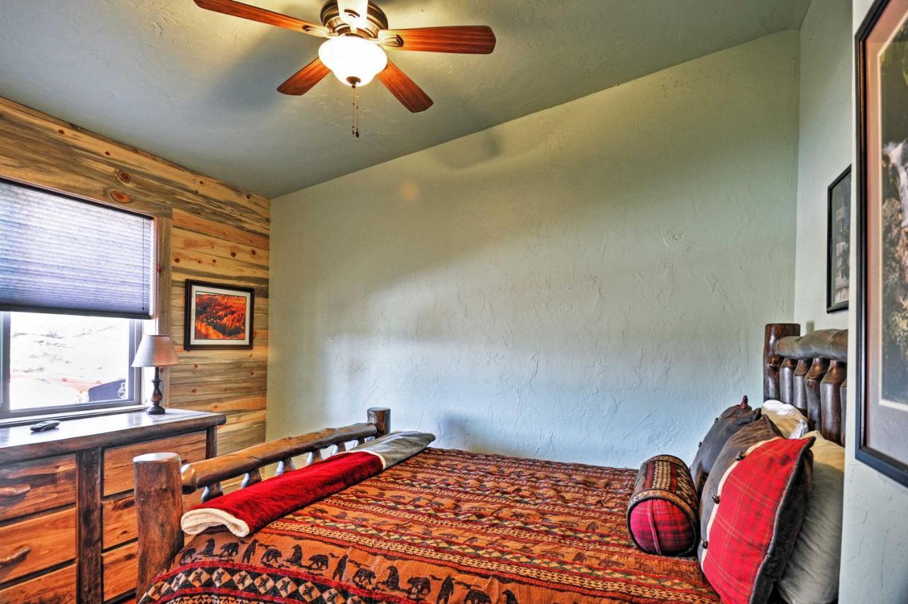 Escape With Deck, Hot Tub And Grill! Apartment