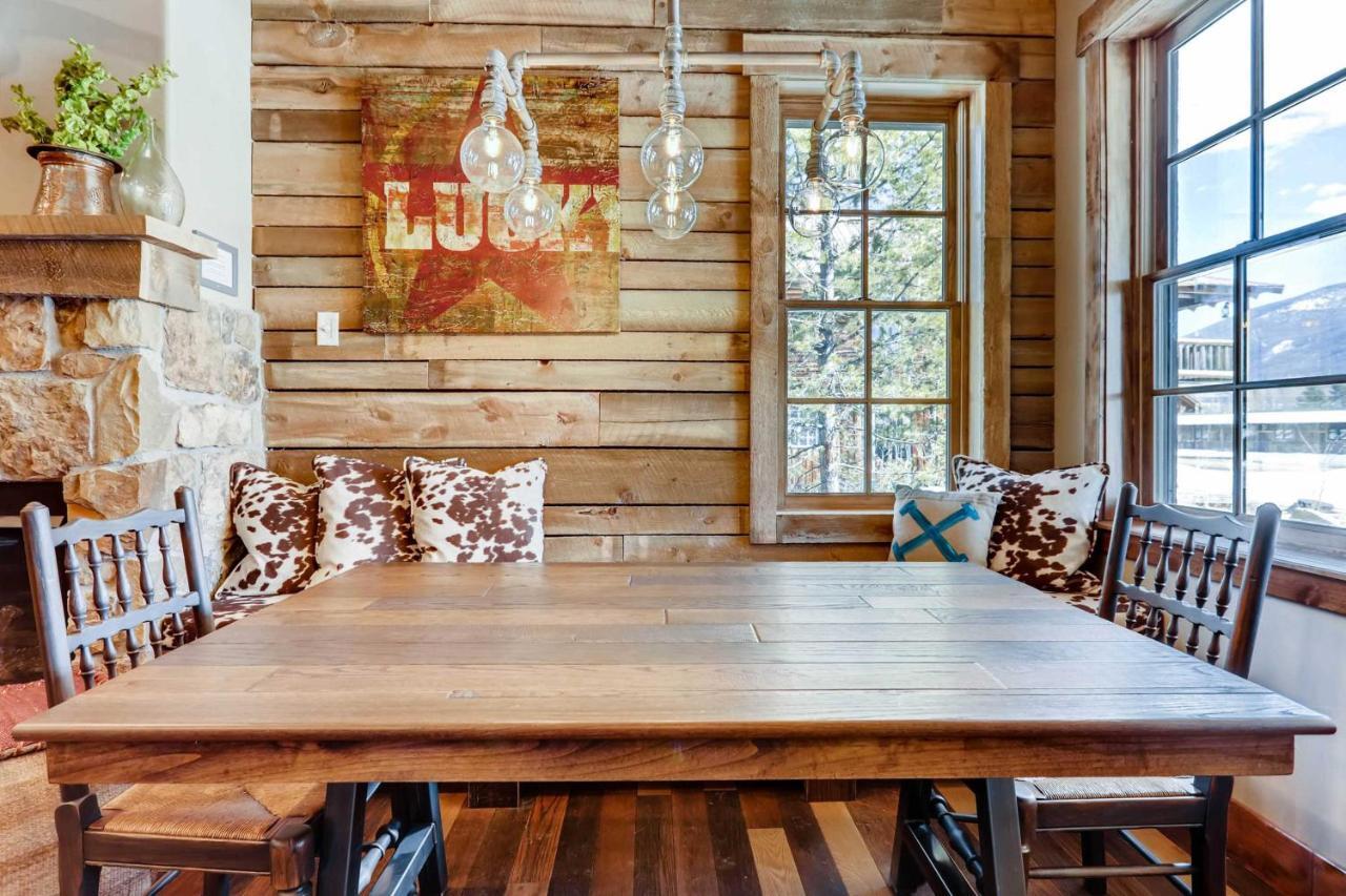 Updated Western 2 Blocks To Grand Lake! *