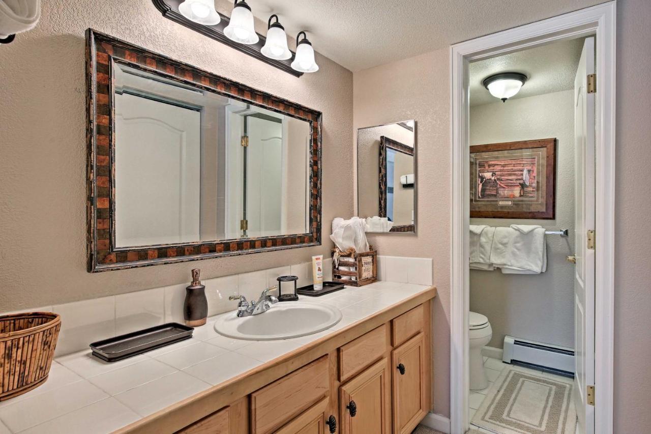 With Hot Tub And Bus! Apartment Steamboat Springs
