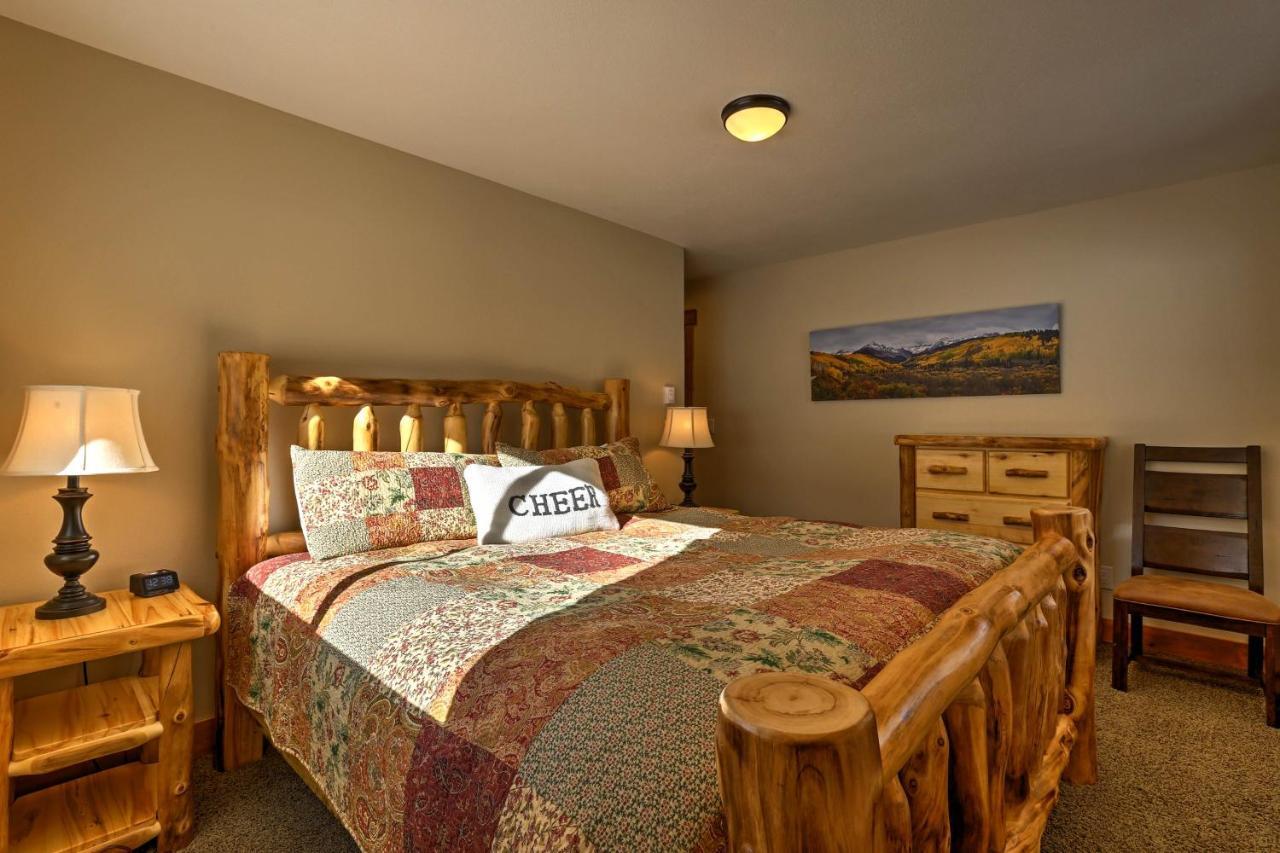 Holiday home On Snake River With Hot Tub And Views!