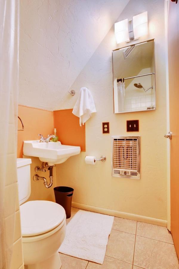 Pet-friendly Abode With Mountain Views! Holiday home