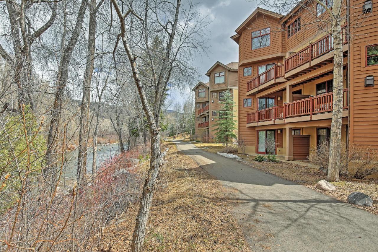 Cozy Retreat With Private Deck And Pool Access! Apartment Avon