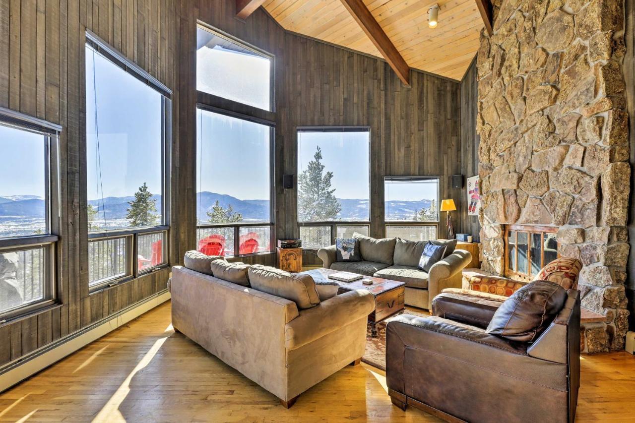 Panoramic Mountain-view Retreat With Hot Tub And Deck! Tabernash