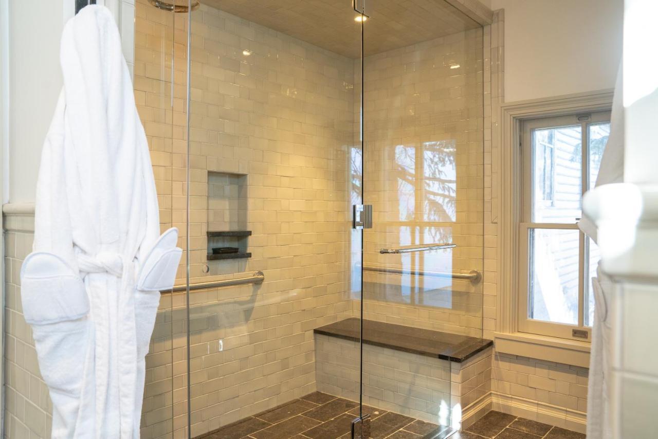 Public House Lofts 4*