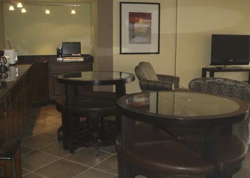 Days By Wyndham Downtown 2*