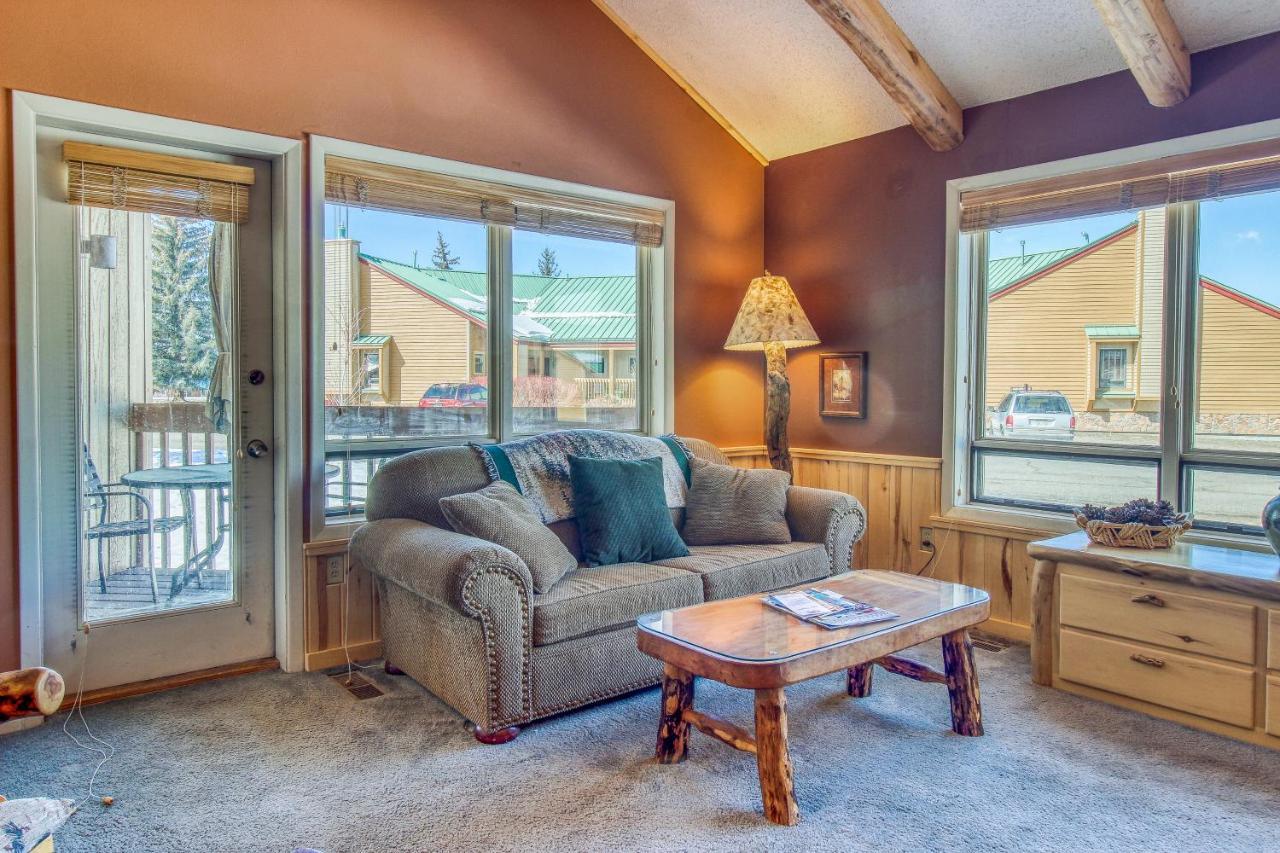 Aspenwood 4260-61 Apartment *