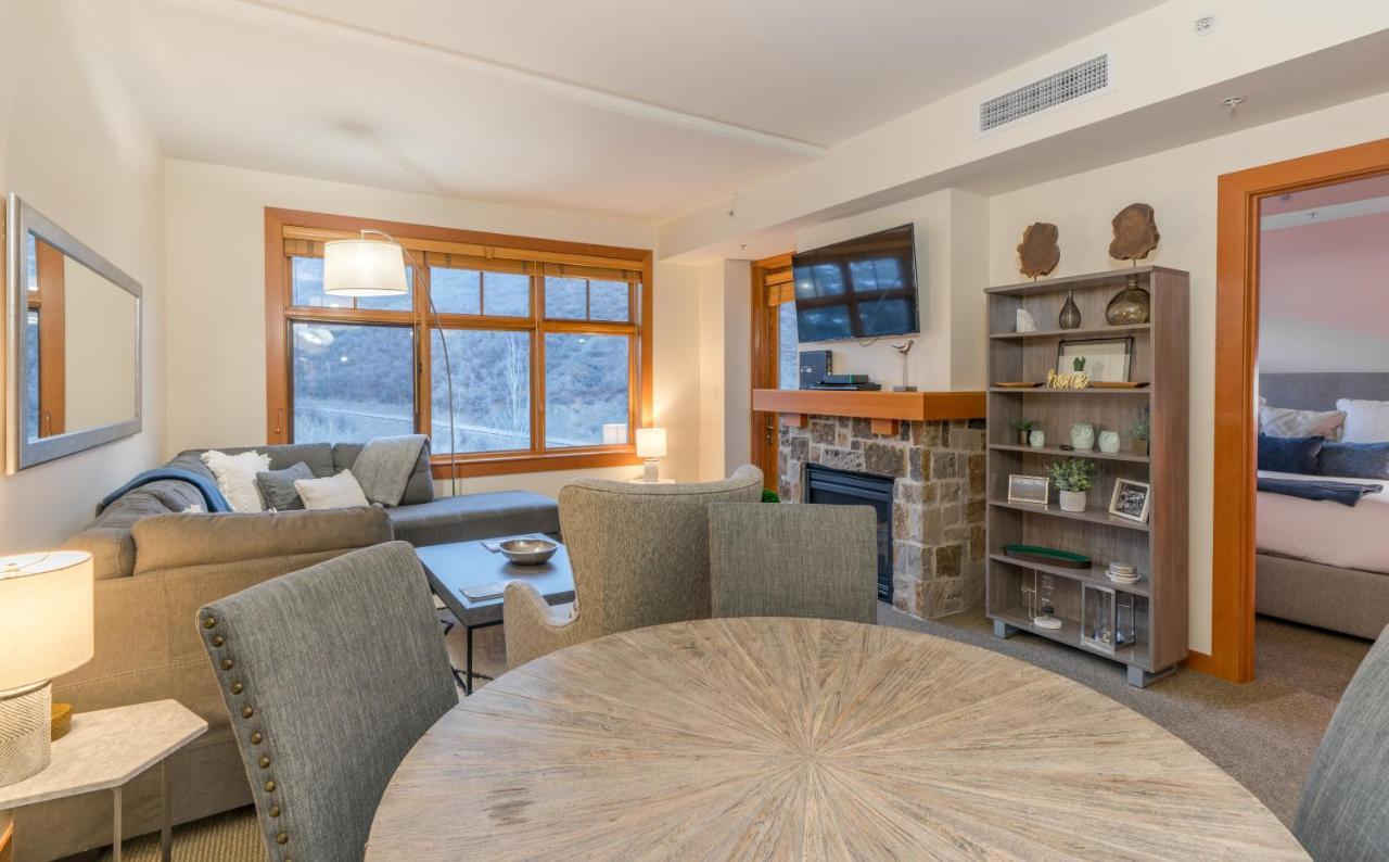 Capitol Peak By Snowmass Mountain 4*