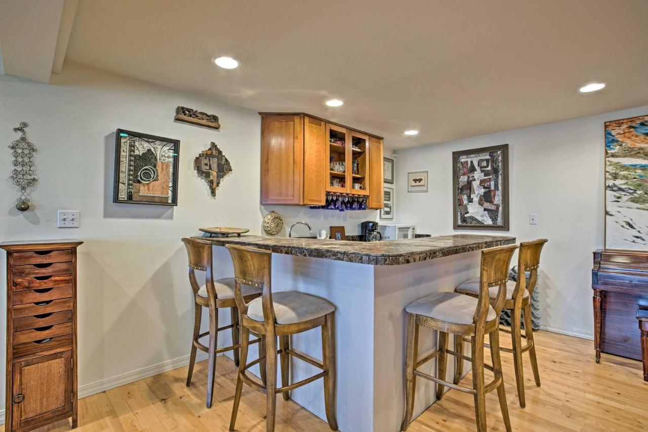 Holiday home Abode About 2 Miles To Wineries And Golf! *