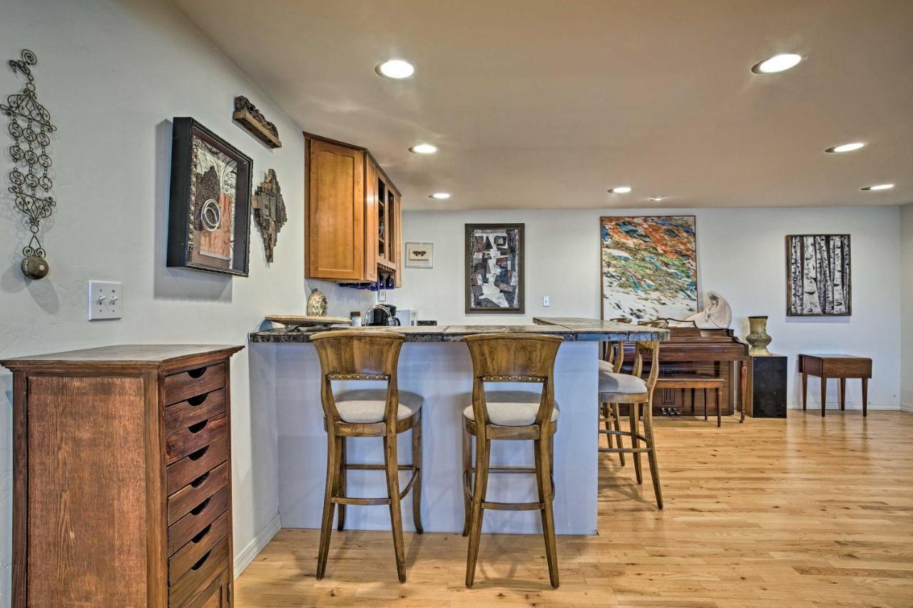 Abode About 2 Miles To Wineries And Golf! Holiday home