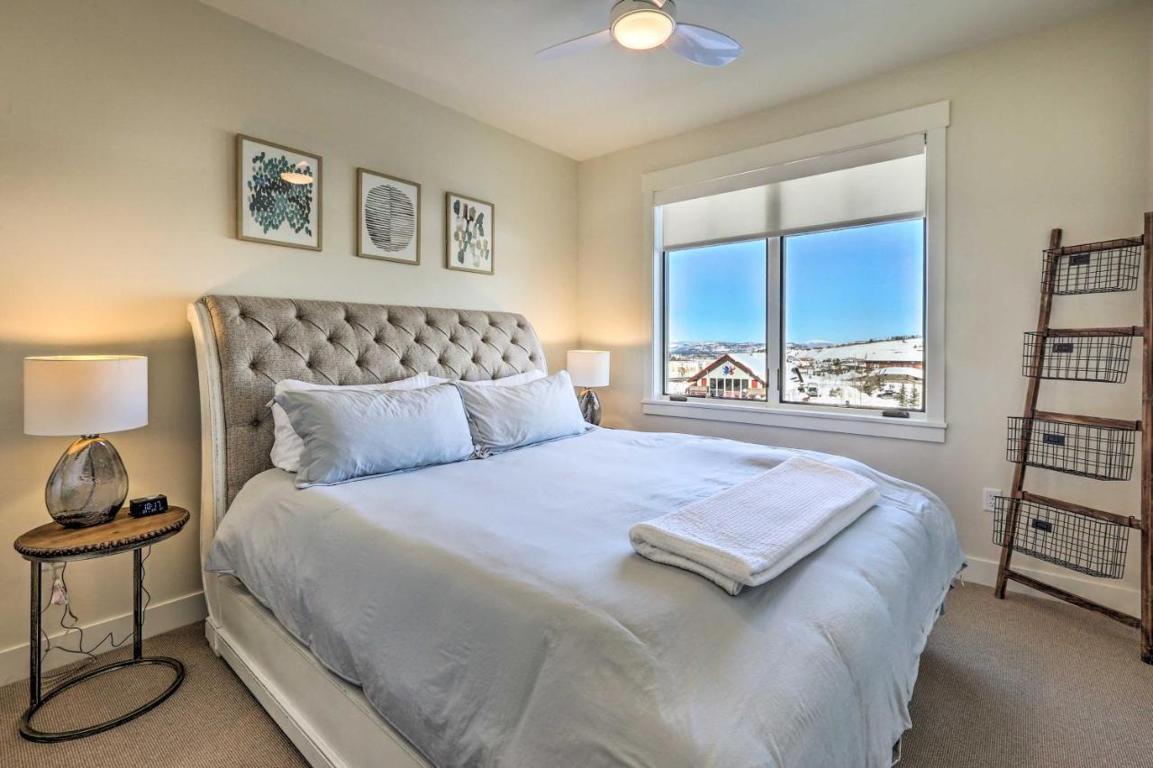 With View - 1 Block To Main St - 4 Mi To Ski! *
